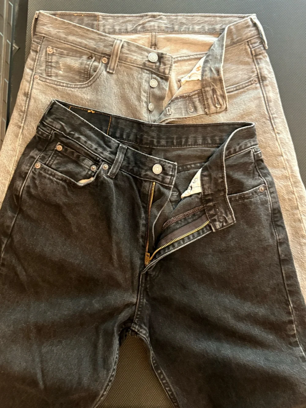 Levi's Men's 30x30 Jeans x2 black, grey
